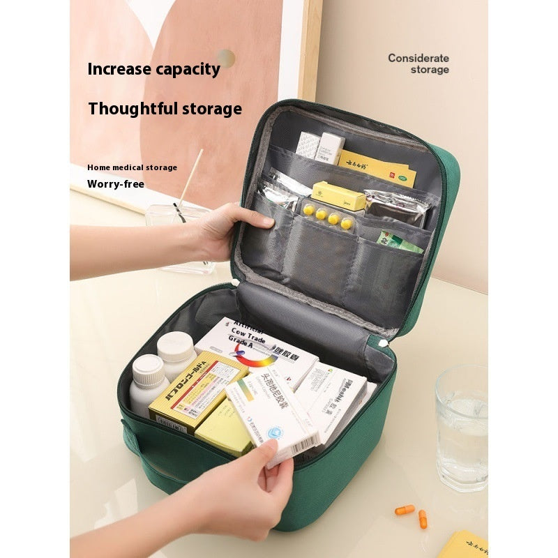 Portable Emergency School Health Portable First Aid Kits Stationery in Order
